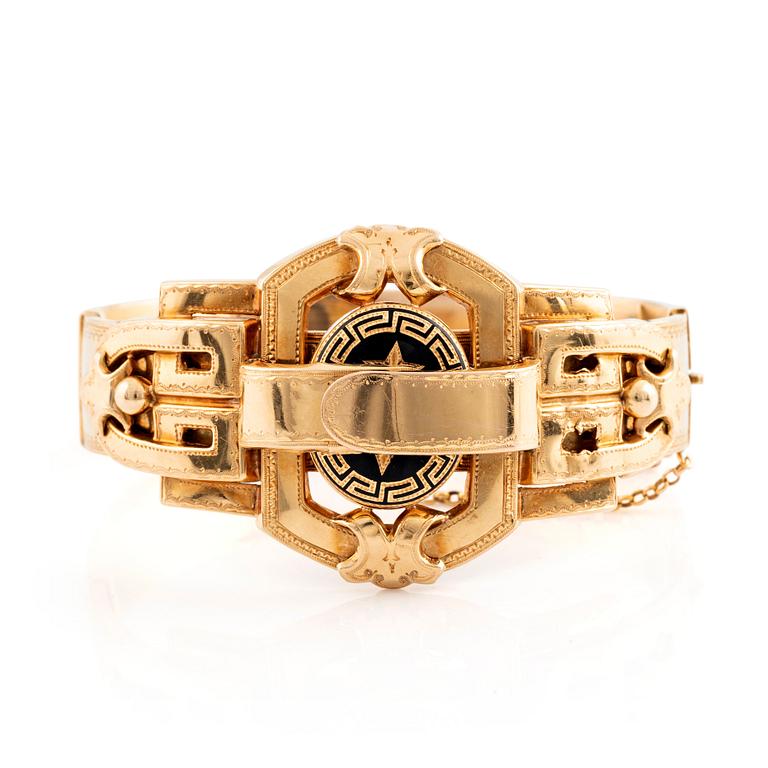 A 19th century 18K gold and enamel bracelet.