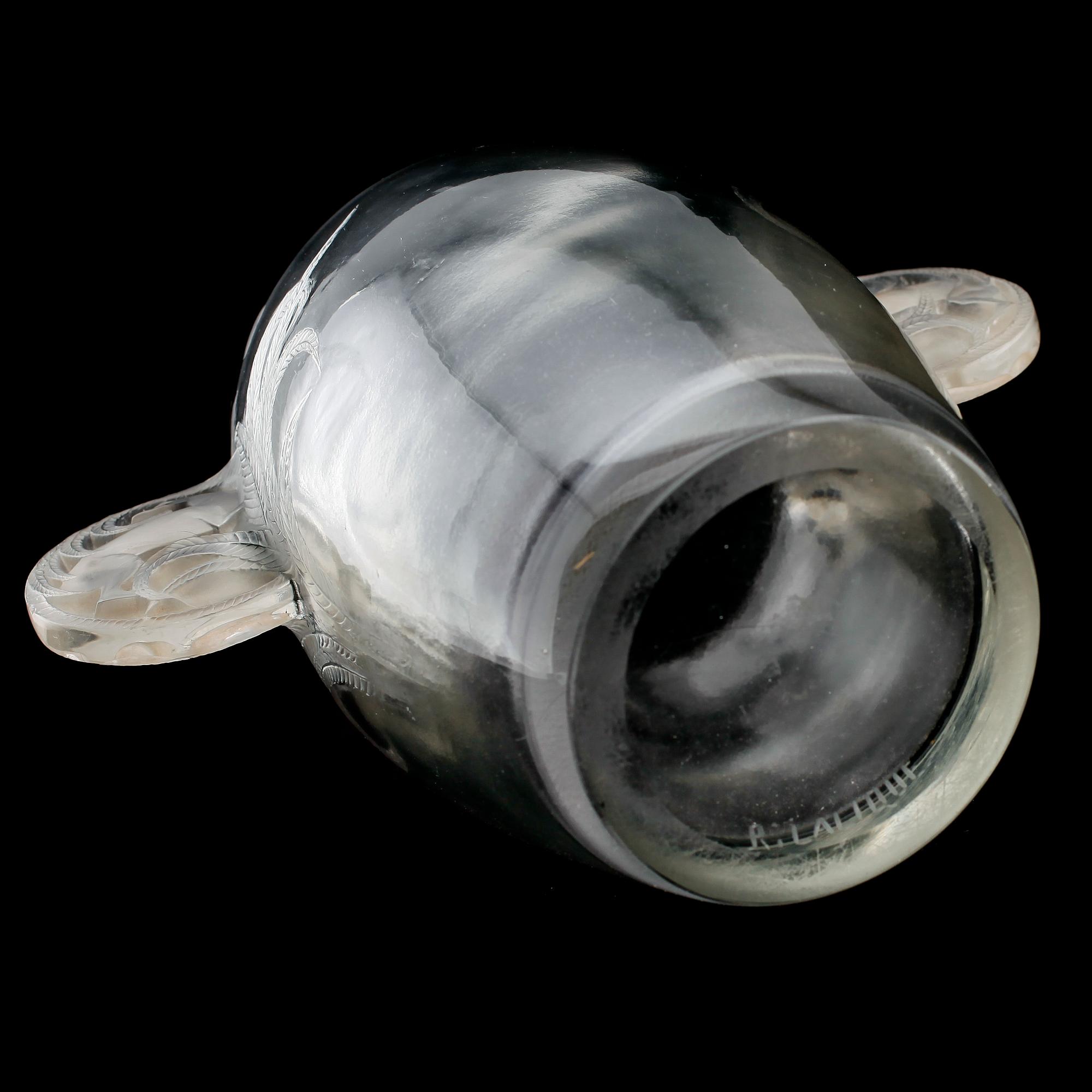 VINKYLARE, glas, Lalique, 1900-talets första hälft.