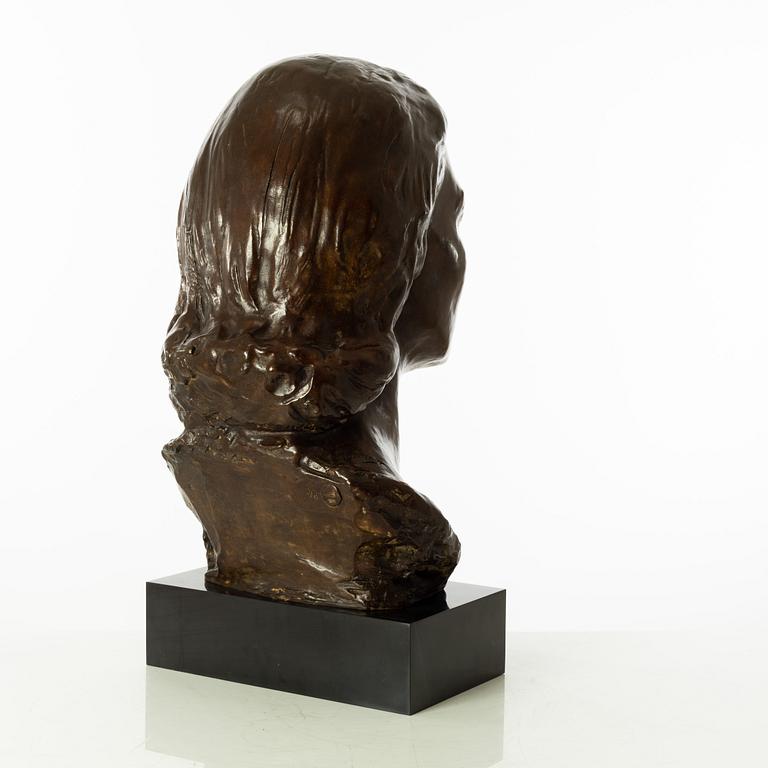 Gudmar Olovson, sculpture. Signed. Numbered. Foundry mark. Bronze, total height 58 cm, length 29 cm.