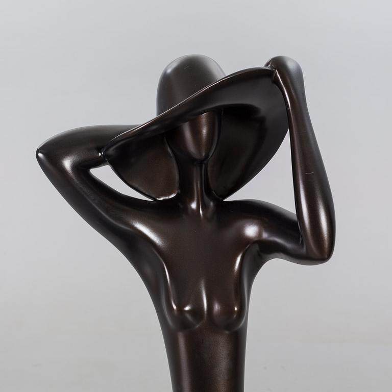 MARIE-MADELEINE GAUTIER, sculpture, glassfibre.