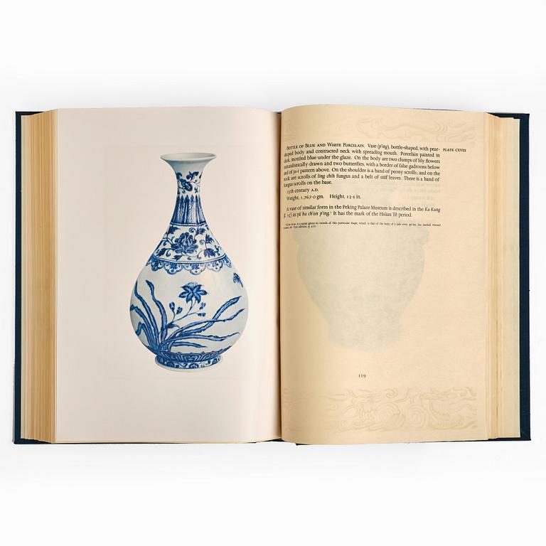 A catalogue of chinese pottery and porcelain in the Collection of Sir Percival David, by R.L. Hobson, 1934.