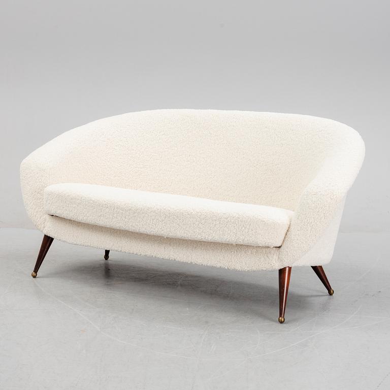 Folke Jansson, a 'Tellus' sofa, SM Wincrantz, SKövde, 1950's.