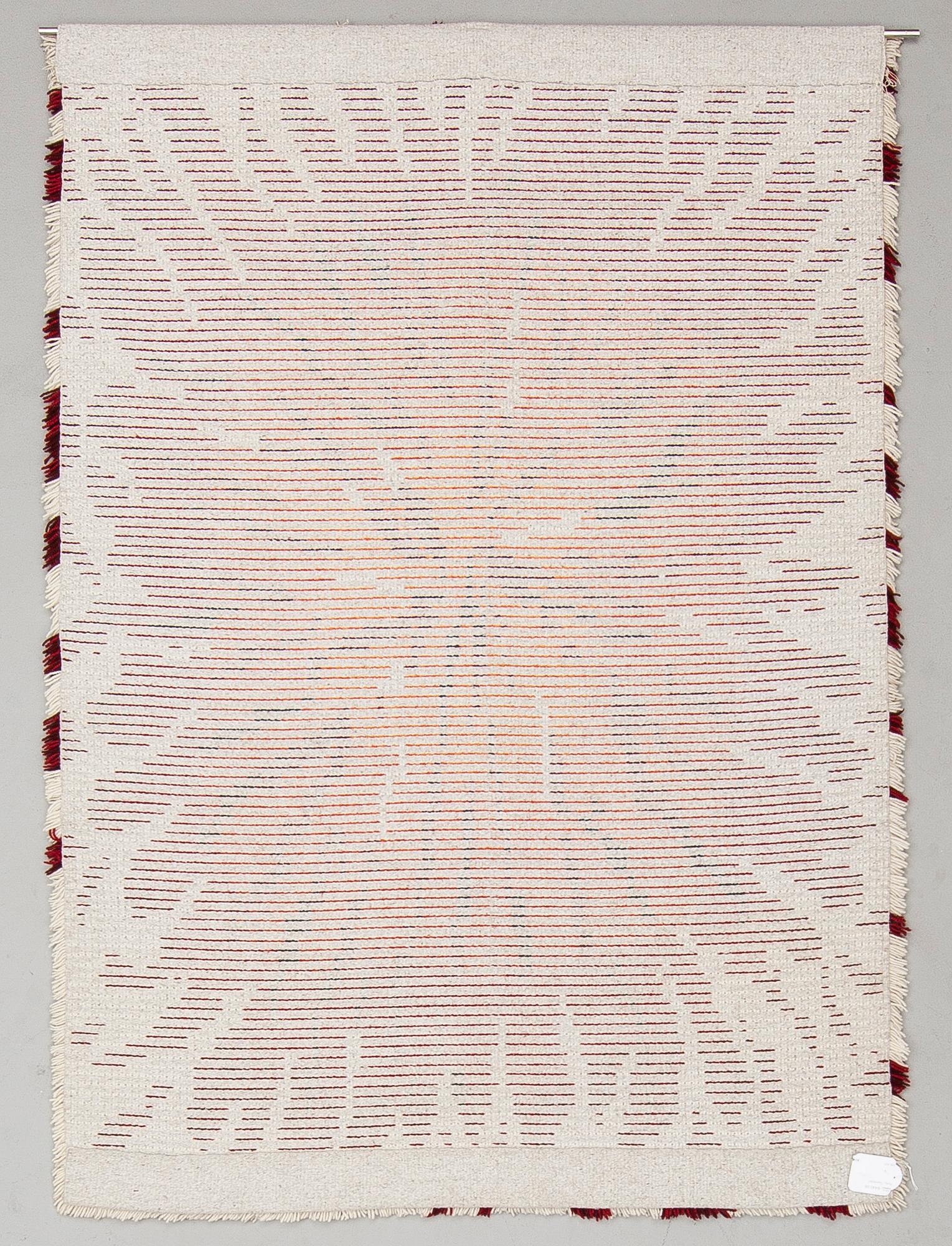 A Finnish ryijy rug designed by Tuula Saarenpää for Kuortaneen Kotikutomo. Circa 157x110 cm.