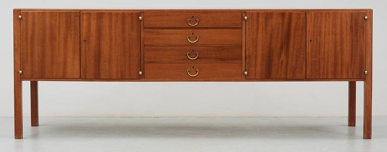 SIDEBOARD, Josef Frank,  Firma Svenskt Tenn, modell 1015.