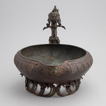 A Japanese bronze fountain, Meiji (1868-1912), 19th century.