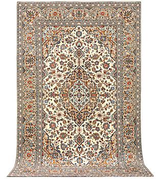 Matta, Keshan, ca 326 x 195 cm.