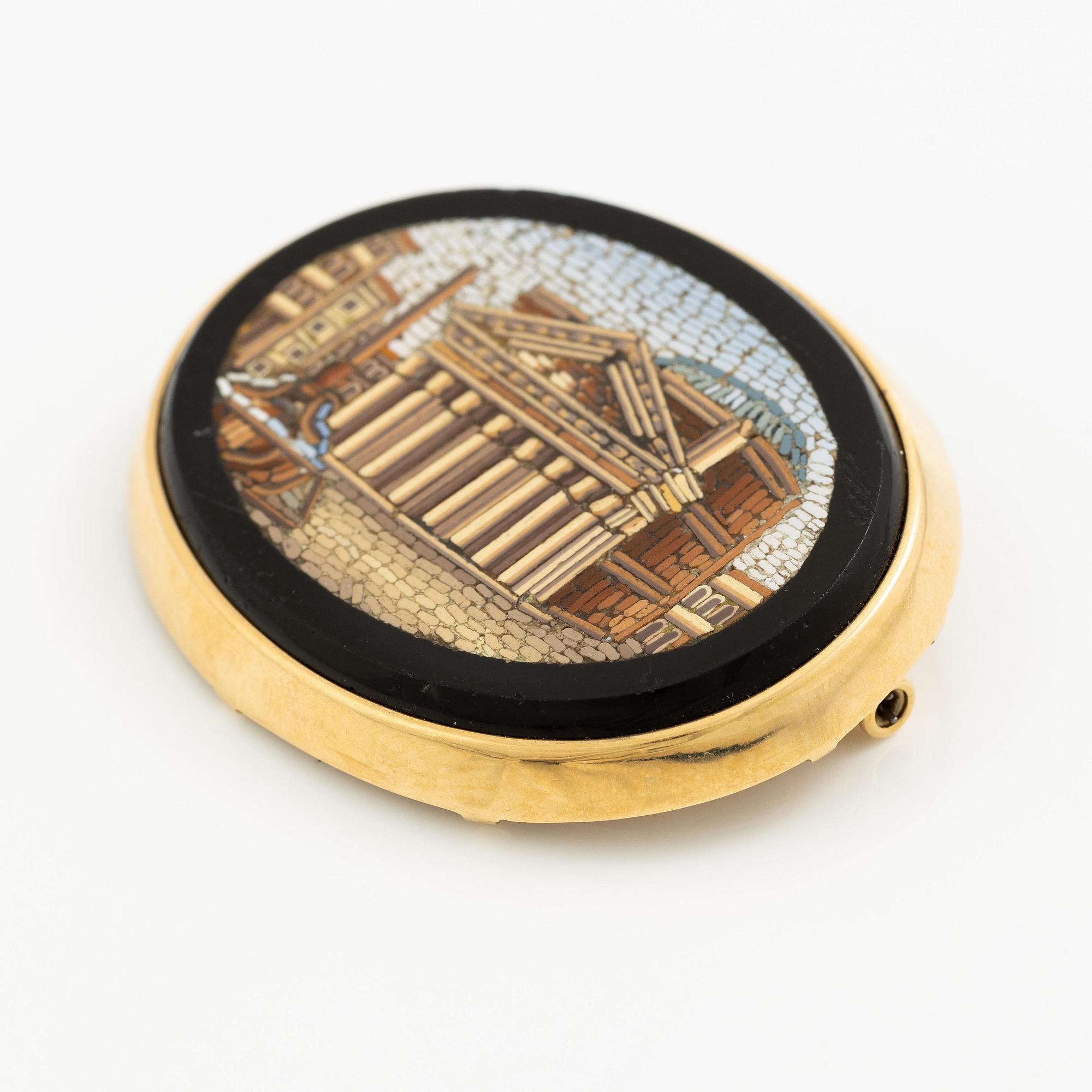 Brosch 18K guld med mikromosaik.