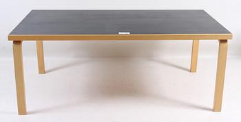 MATSALSBORD, "Bord 83", Alvar Aalto, Artek, formgivet 1935.
