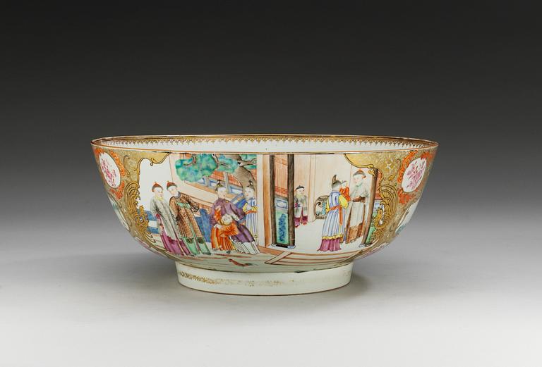 A large famille rose punch bowl, Qing dynasty, Qianlong (1736-95).