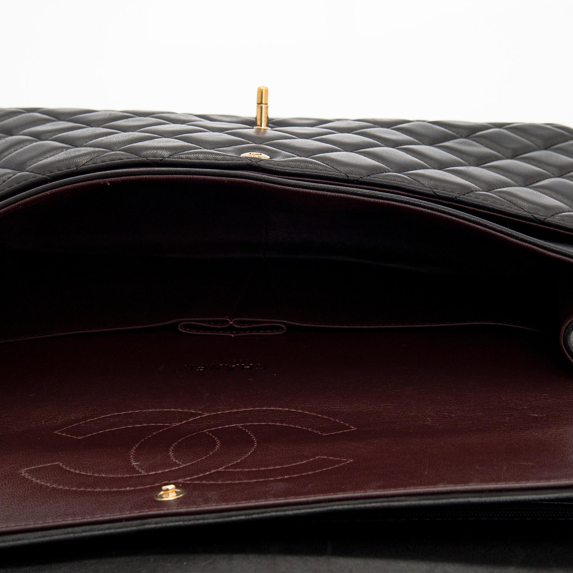 Chanel, väska, "Maxi Double Flap Bag", 2011.