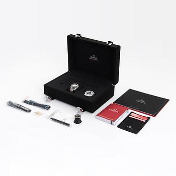 Omega, Speedmaster, Professional, Moonwatch, wristwatch, 42 mm.