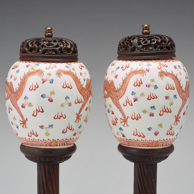 A pair of Chinese lanterns, early 20th Century.