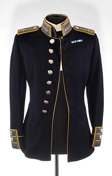 OFFICERSUNIFORM, 3 delar, ca storlek 46, Sverige 1900-talets första hälft/mitt.