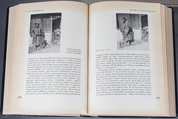 BOKVERK, vol. I-II "Matka Aasian halki" Carl Gustaf Mannerheim, Oy Suomen Kirja, Helsinki.