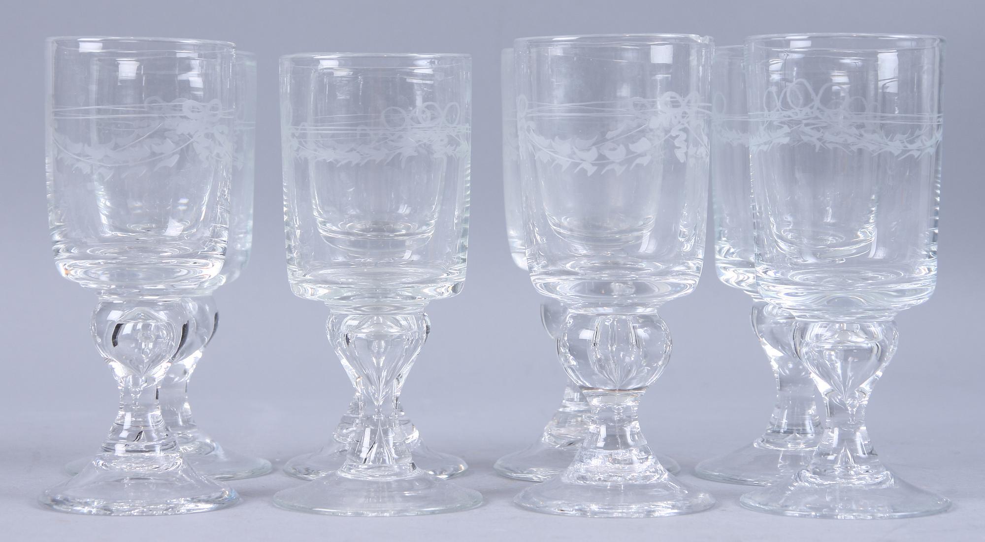 GLASSERVISDELAR, 8 st, Reijmyre.