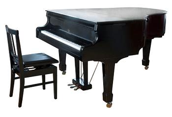 186. AN "ESTONIA" GRAND PIANO,