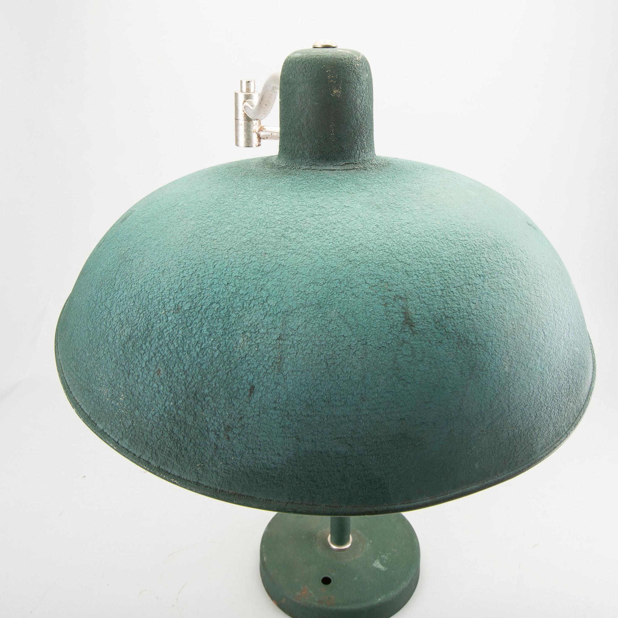 Skrivbordslampa, märkt Liberty. England, 1900-talets mitt.