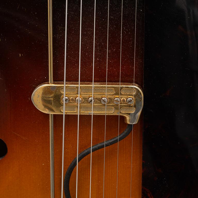 Gibson, "Wartime Special", halvakustisk gitarr, 1941, USA.