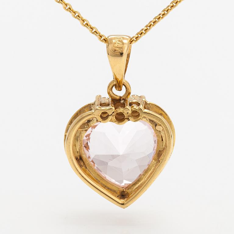 A 14K and 18K gold necklace with a morgnaite and diamonds ca. 0.03 ct in total.