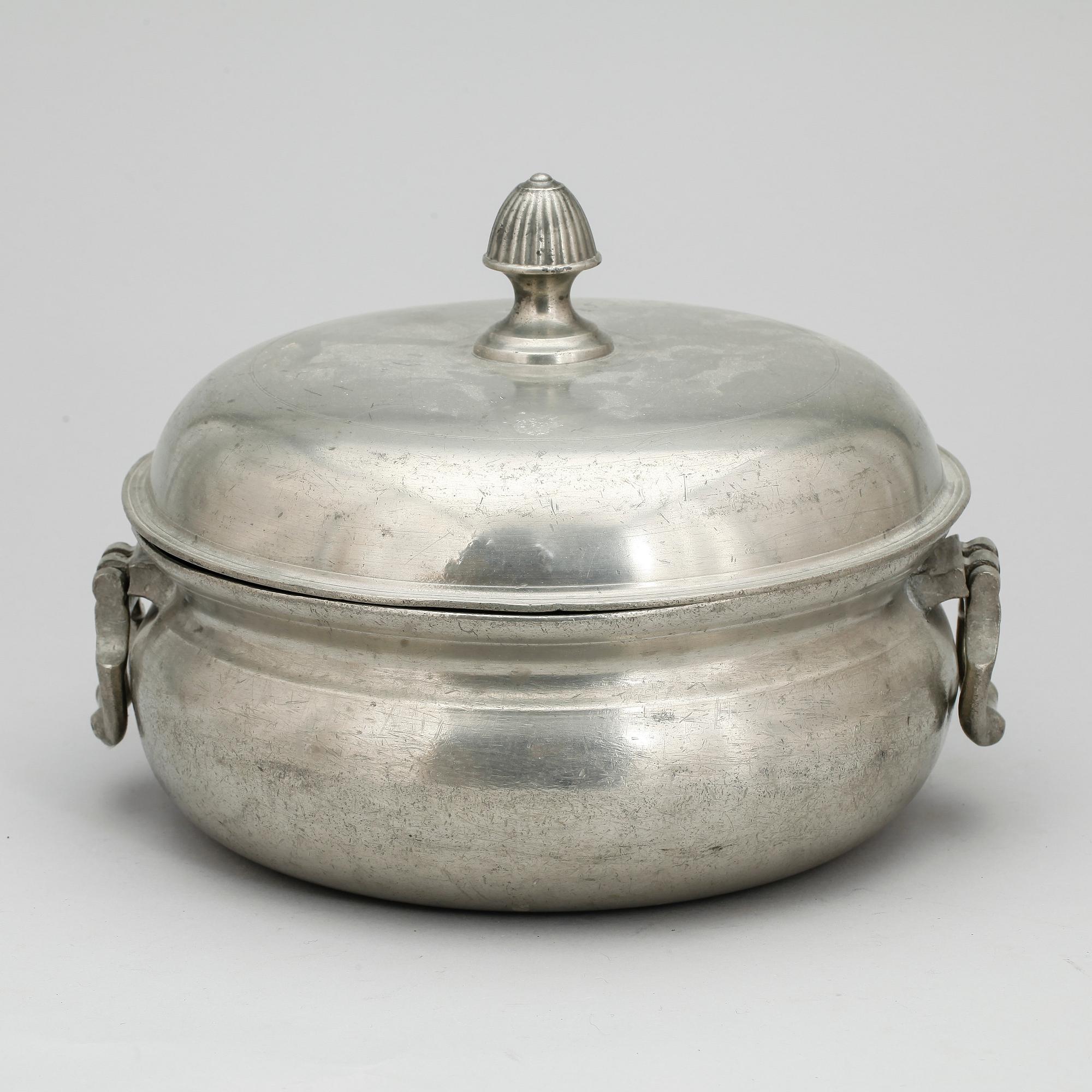 GRÖTSKÅL, tenn, otydliga mästarstämplar, 1800-tal.