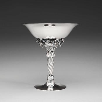 A Georg Jensen centerpiece, Copenhagen 1919.