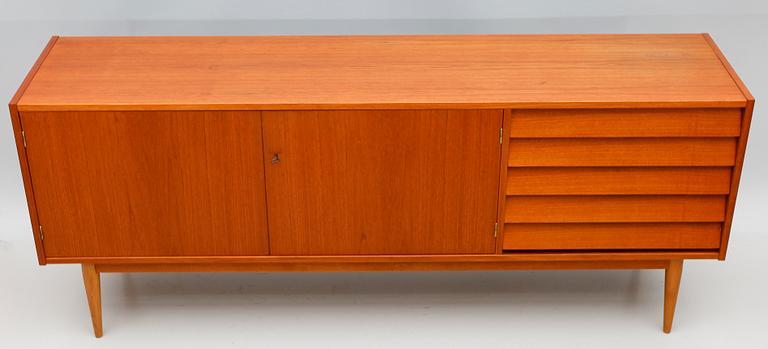 SIDEBOARD, 1900-talets andra hälft.