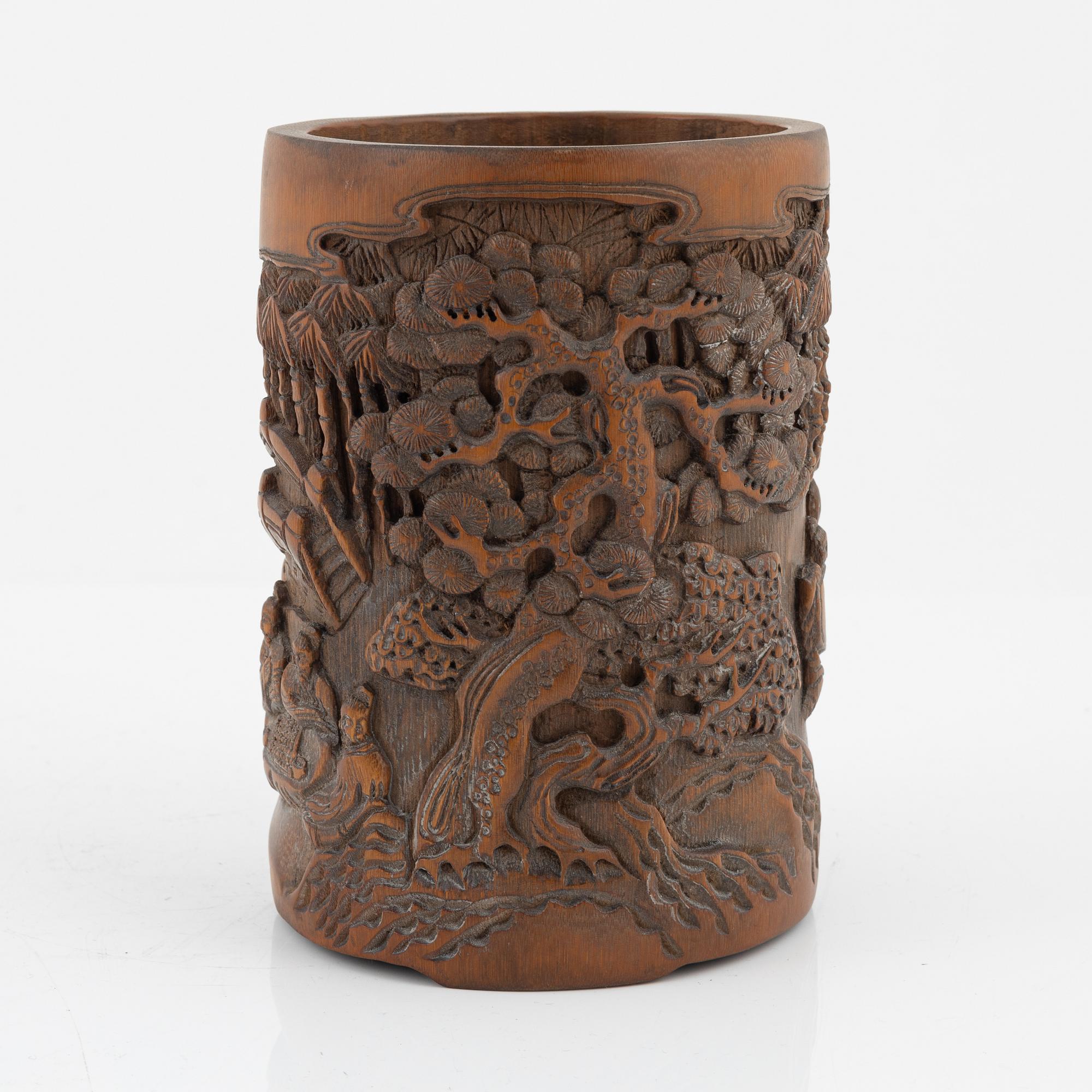 A brusch stand, Bamboo, late Qing Dynasty, around 1900.
