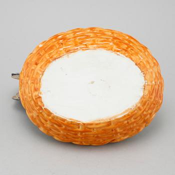 An egg box from the first half of the 20th century.