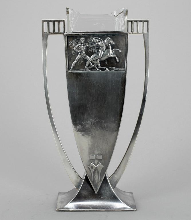VAS, vitmetall samt glas, 1920-tal.