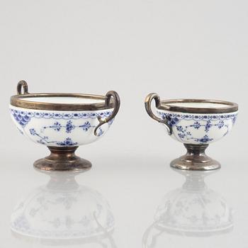 A 'Blue Fluted Half Lace' / 'Musselmalet' sugar bowl and creamer, Royal Copenhagen, around 1900.