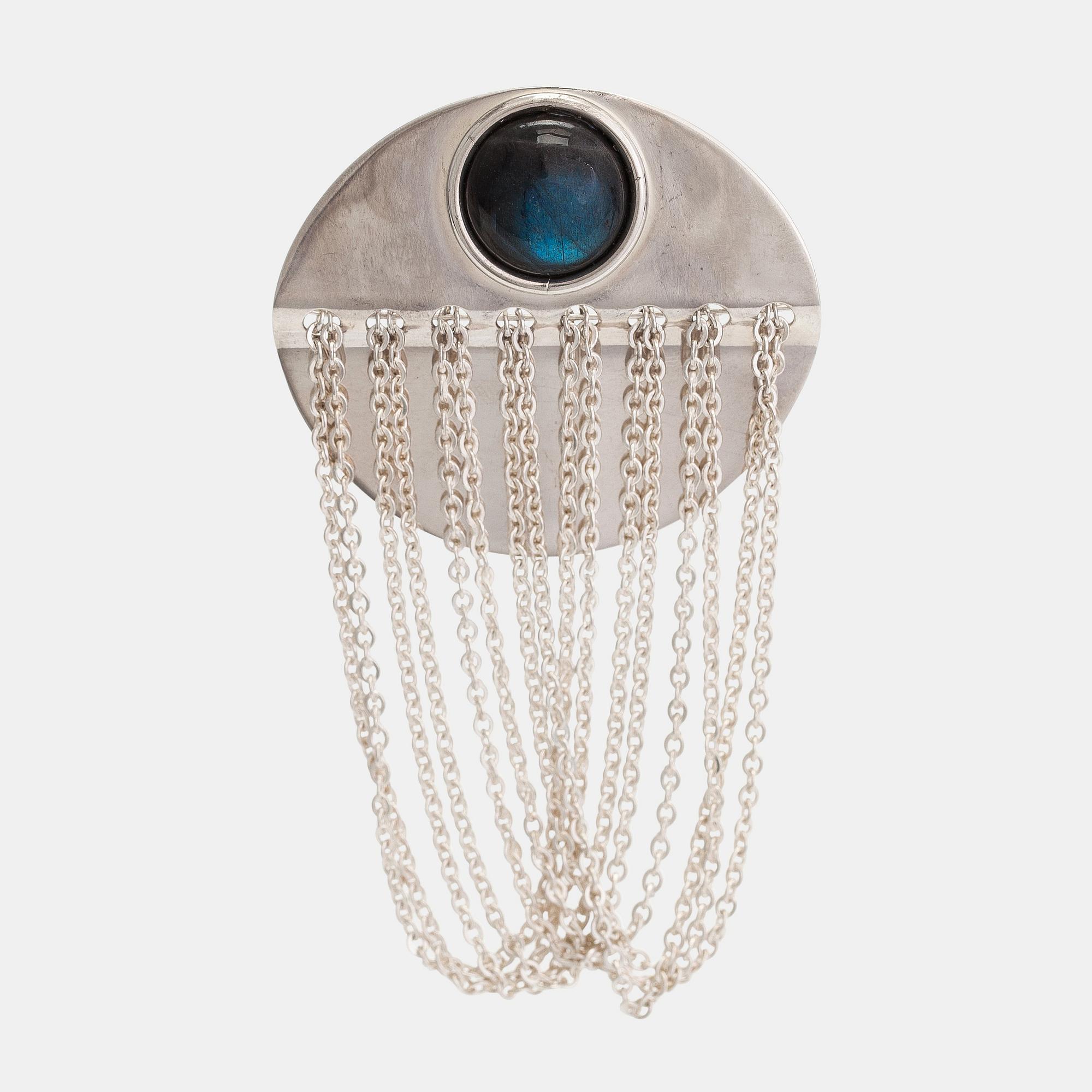 Elis Kauppi, A sterling silver brooch with a spectrolite. Kupittaan Kulta, Turku. Prototype.