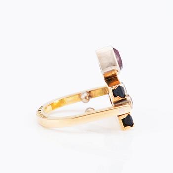 Mats Eskils, an 18K gold ring with tourmaline and rubies, Stockholm 1989.