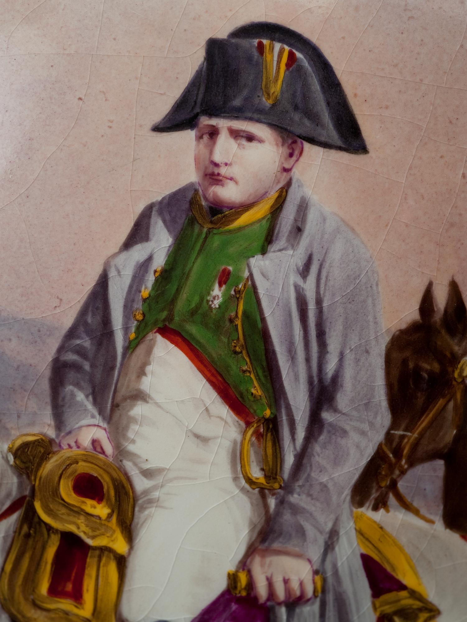 URNOR med LOCK, ett par, porslin. Frankrike, sent 1800-tal.