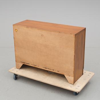 SIDEBOARD, Selva, sent 1900-tal.