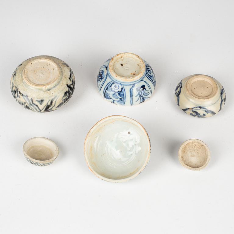 A group of three blue and white boxes with covers, South East Asia, 16/18th Century.