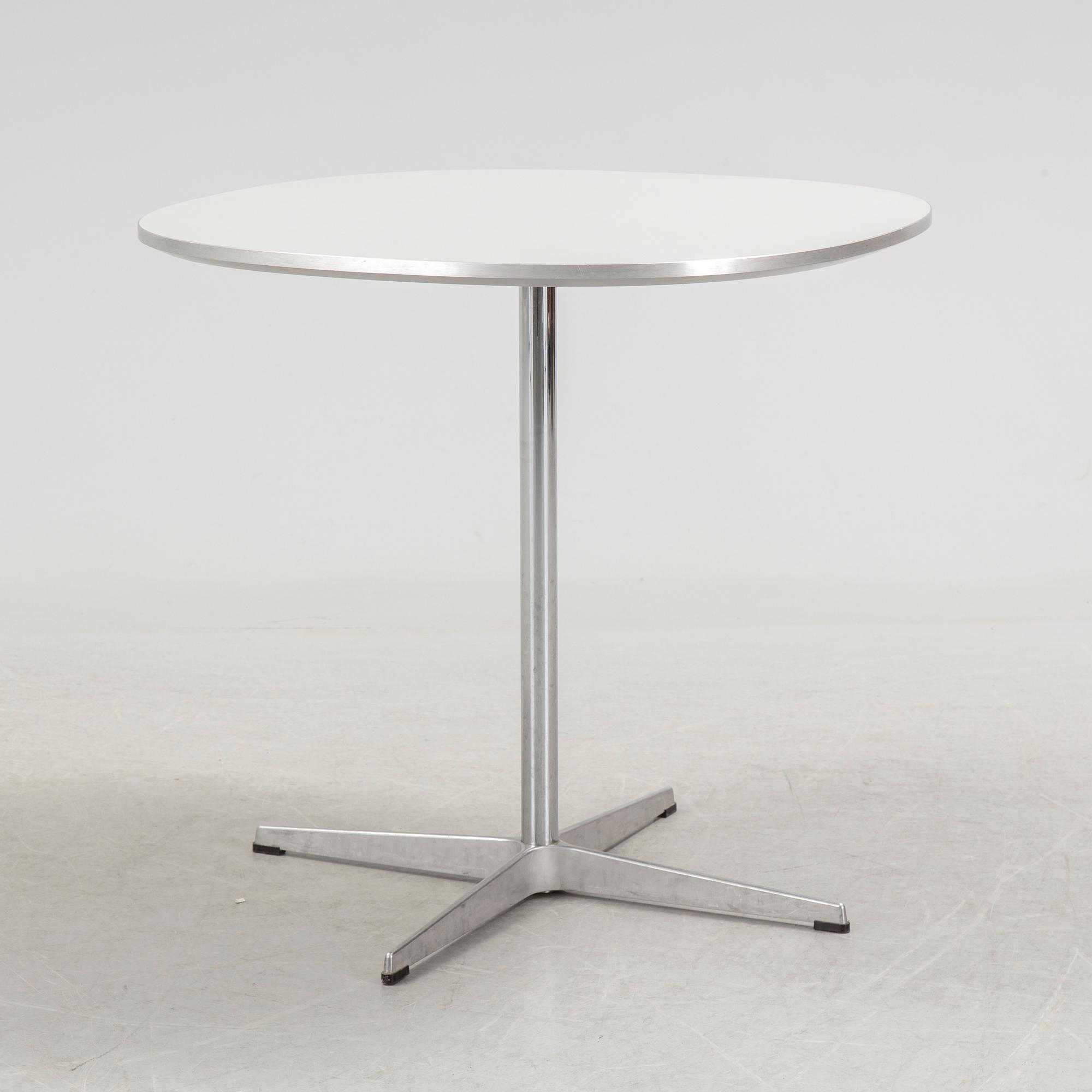 BRUNO MATHSSON & PIET HEIN, bord, för Fritz Hansen, Danmark, 2004.