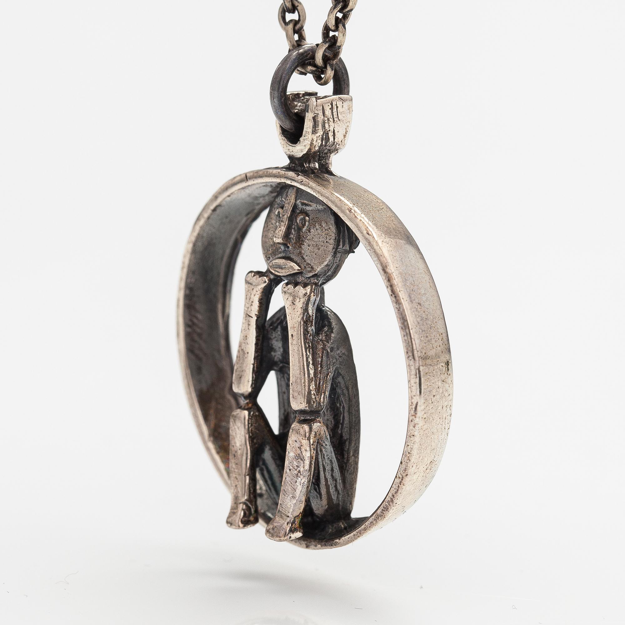 Jorma Laine, Kaulakoru "Mörökölli", sterlinghopeaa. Turun Hopea, Turku.