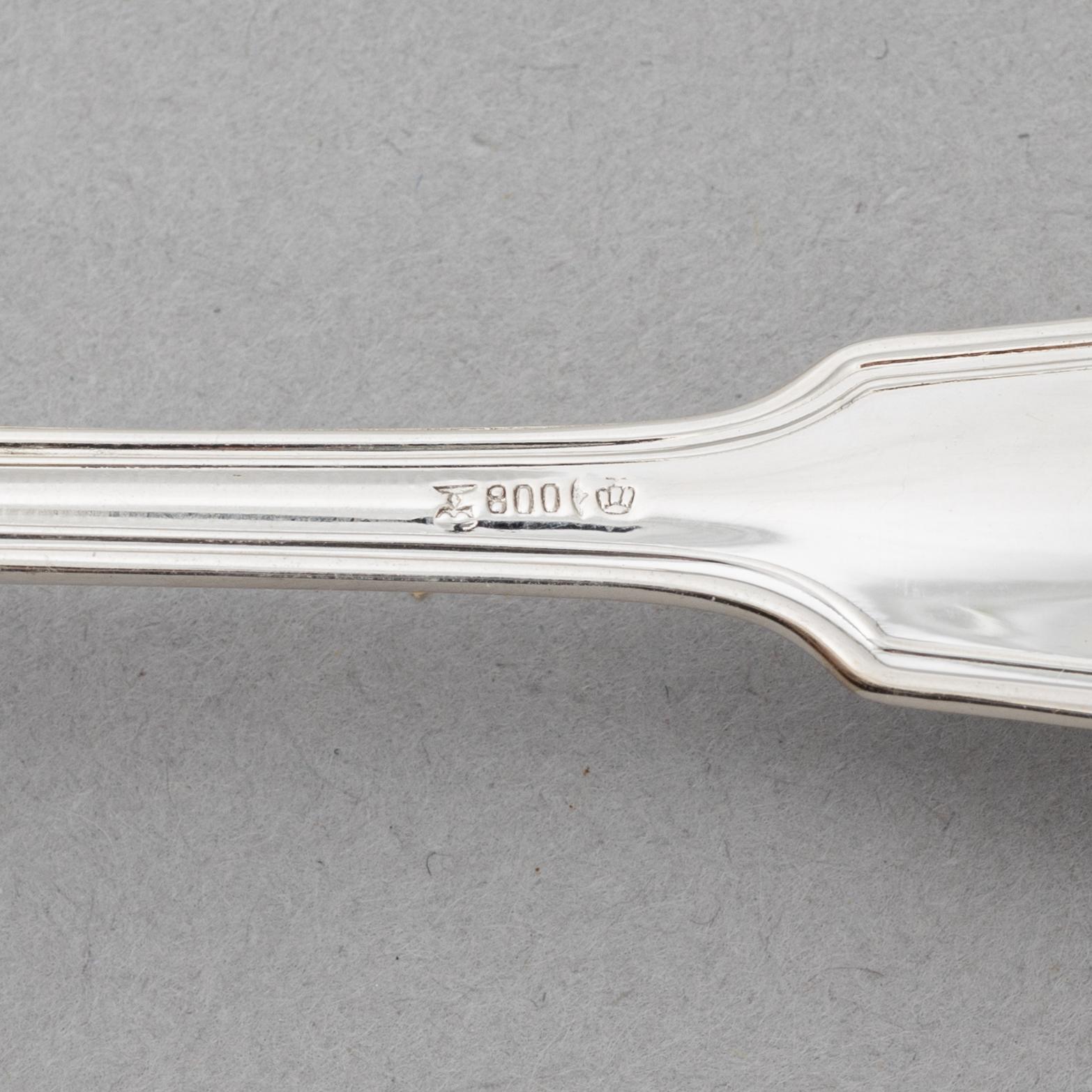 Koch & Bergfeld, a silver cutlery set, model Altfaden, Germany, second half of the 20th Century (71 pieces).