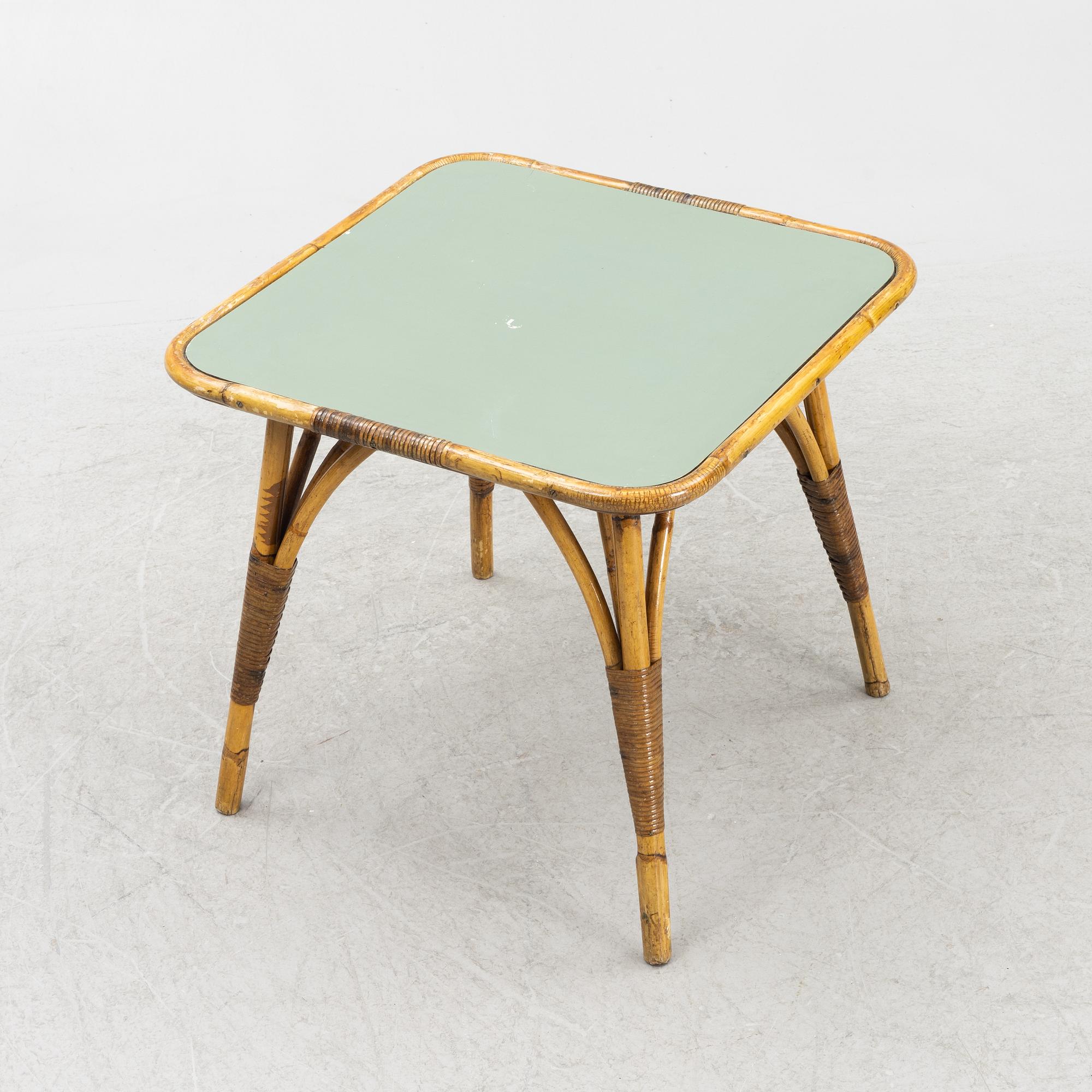 Fåtöljer, 4 st och bord, 1940/50-tal.