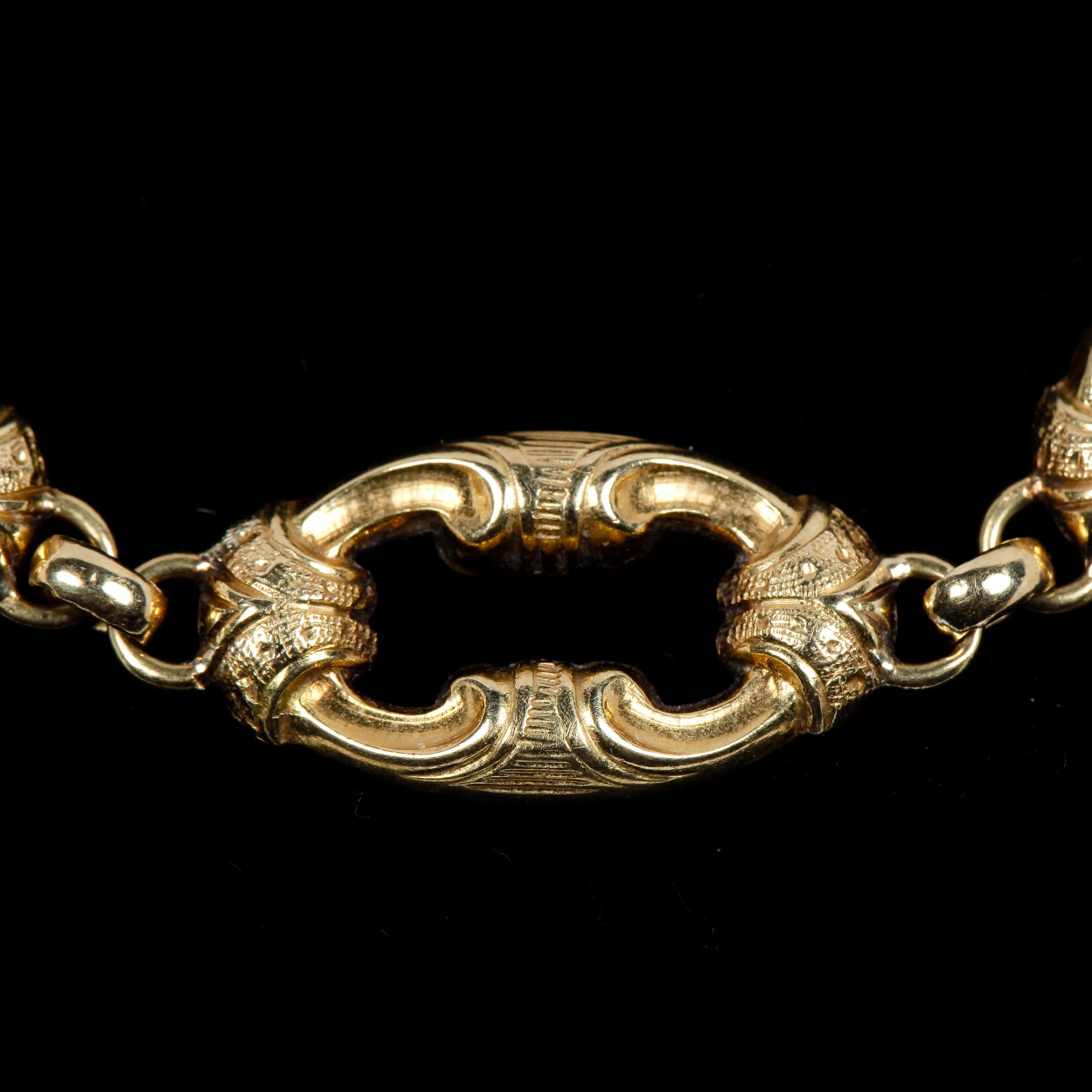 ARMBAND, 18k guld. Omkring 1800/1900. Vikt 11,7g.