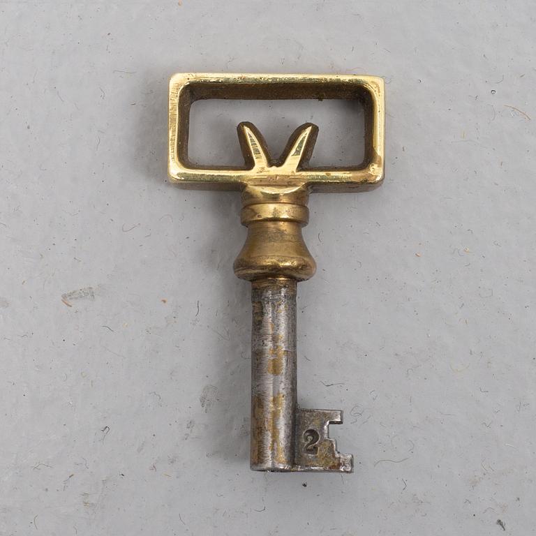 Display cabinet, Gustavian style, mid-20th century.