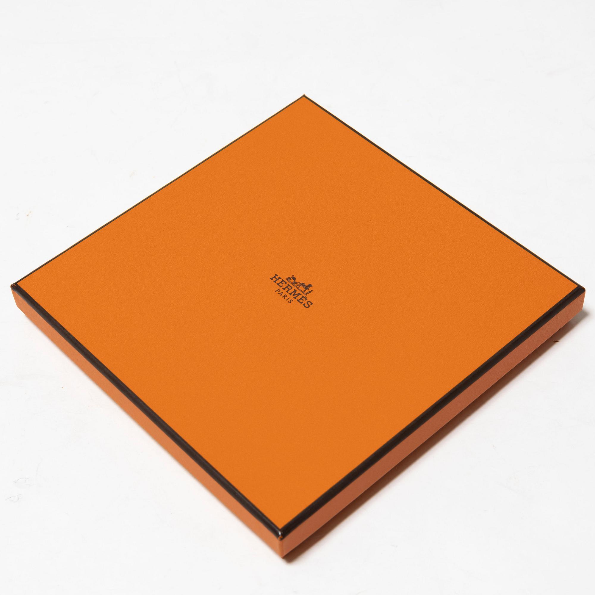 Hermès, scarf, "Qu'importe le flacon".