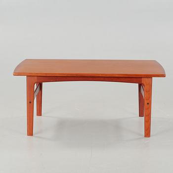 A 1950/60s coffee table.