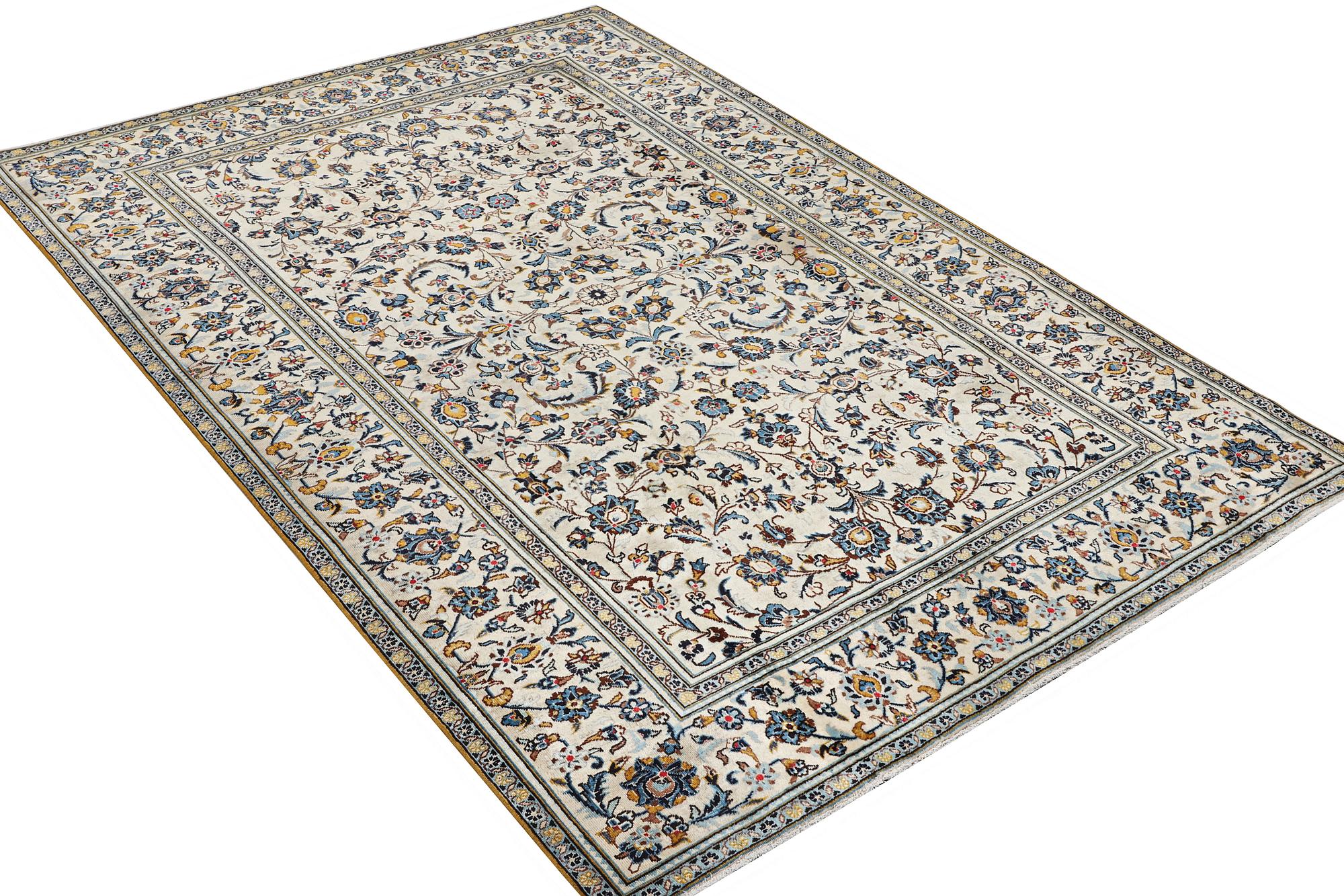 Matta, Keshan, ca 295 x 190 cm.