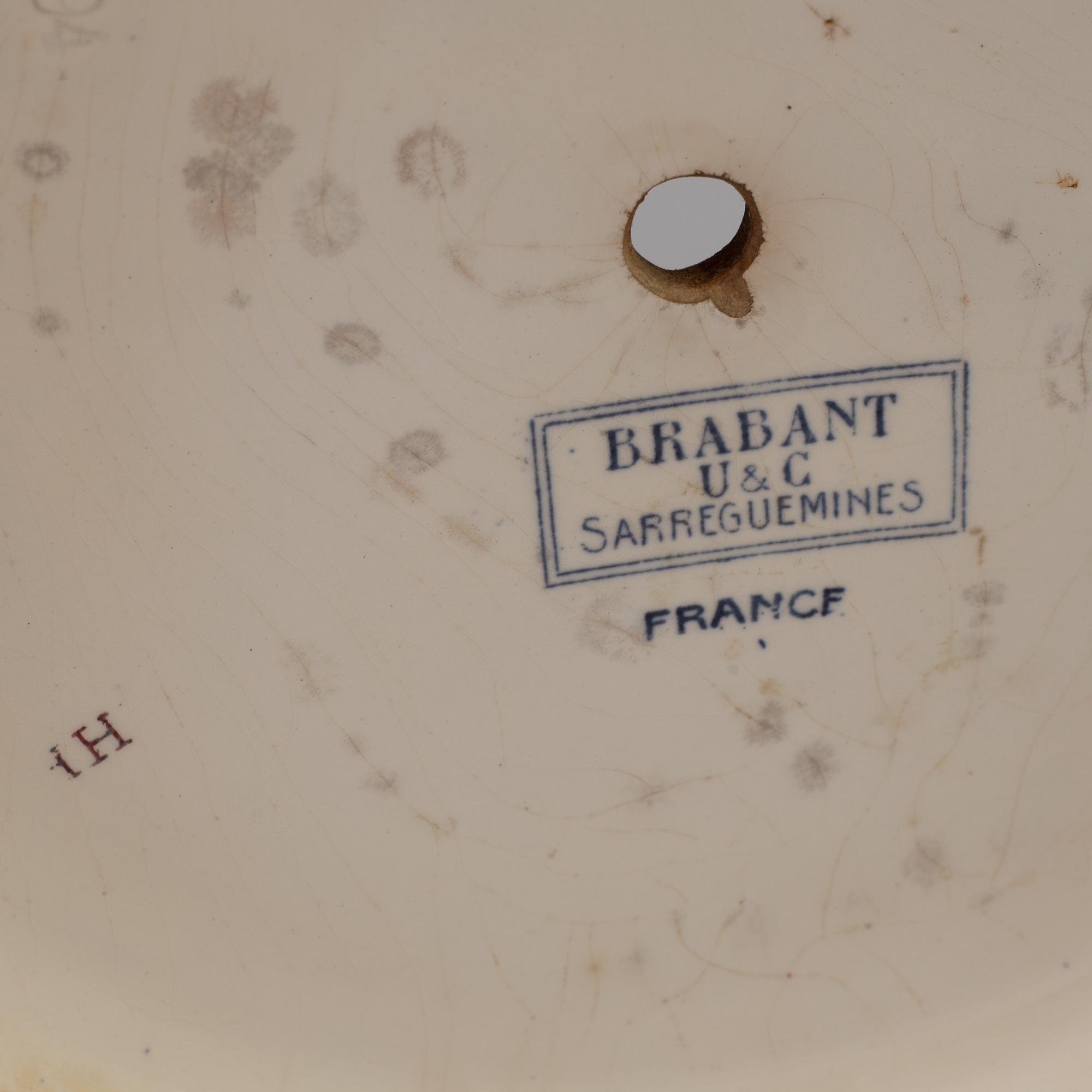 A ceramic flower pot marked Brabant U & C Sarreguemines, first half of the 20th century.