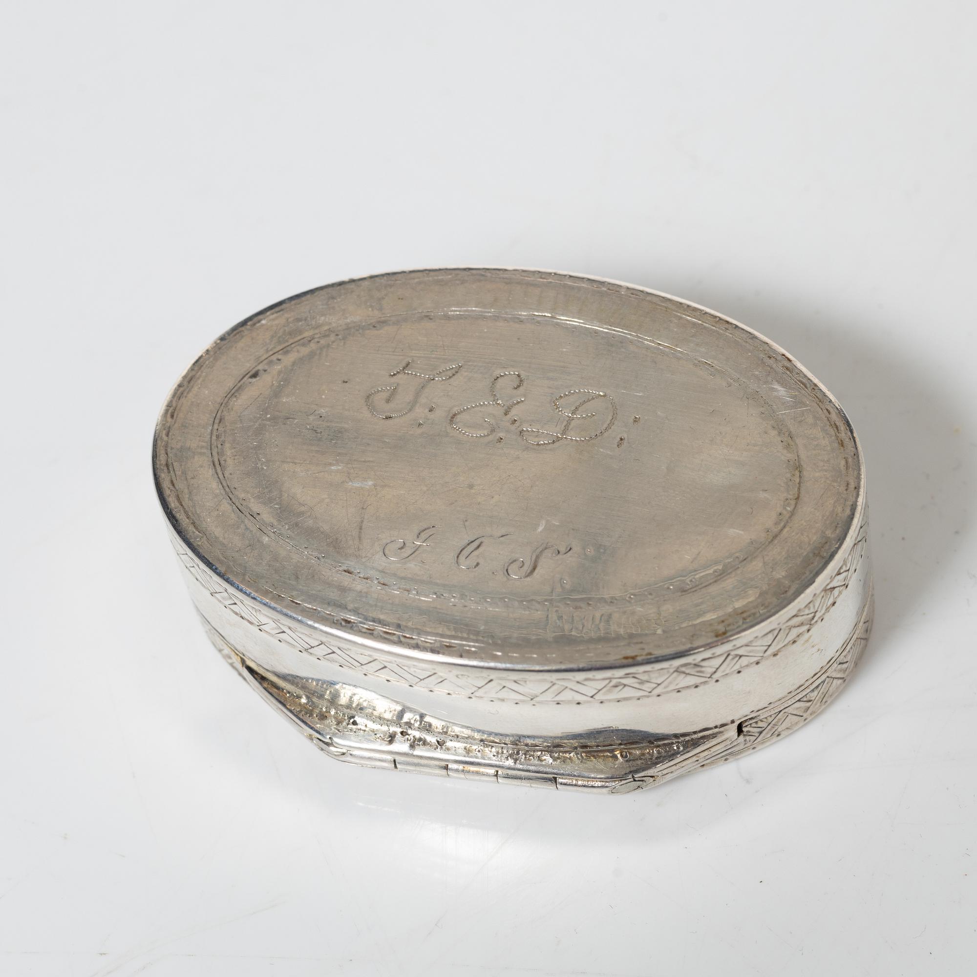 Dosor, 2 st, silver, Sverige 1786 och 1826.