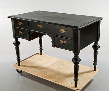SKRIVBORD, nyrenässans, 1800-talets sista del.