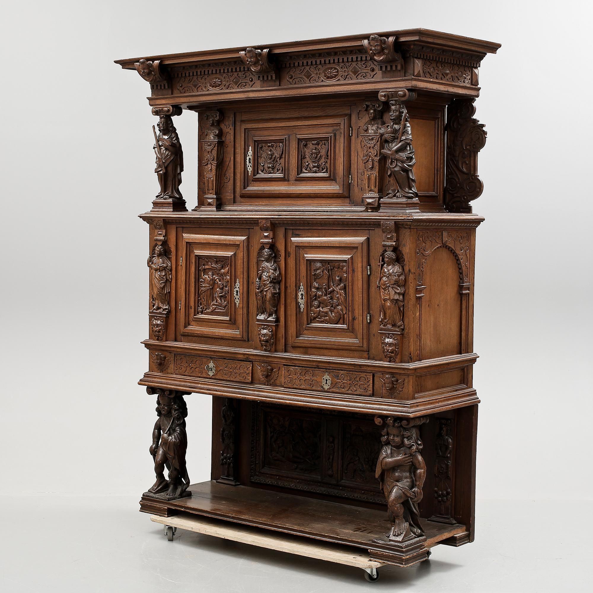 SKÅP, barock, 1800-tal samt äldre delar.
