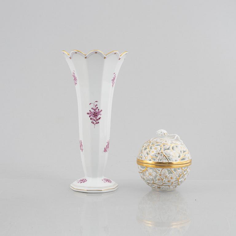 15 pieces of Herend porcelain, Hungary, 20th century.