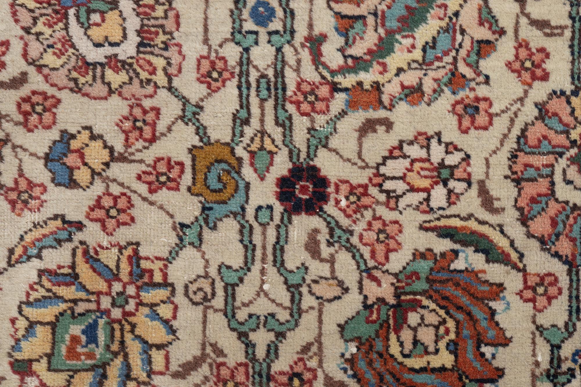 Carpet, oriental, approx. 236 x 150 cm.